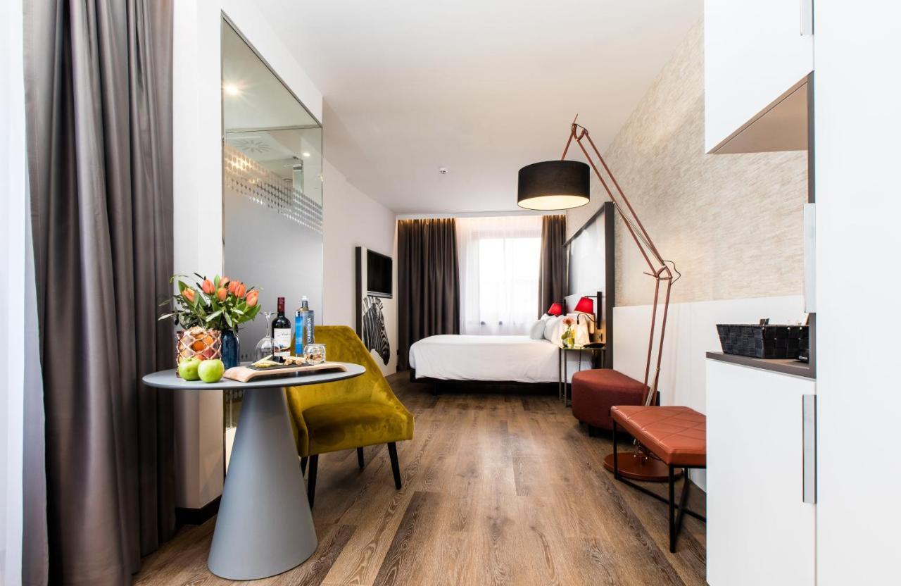 Nyx Hotel Bilbao By Leonardo Hotels Bagian luar foto