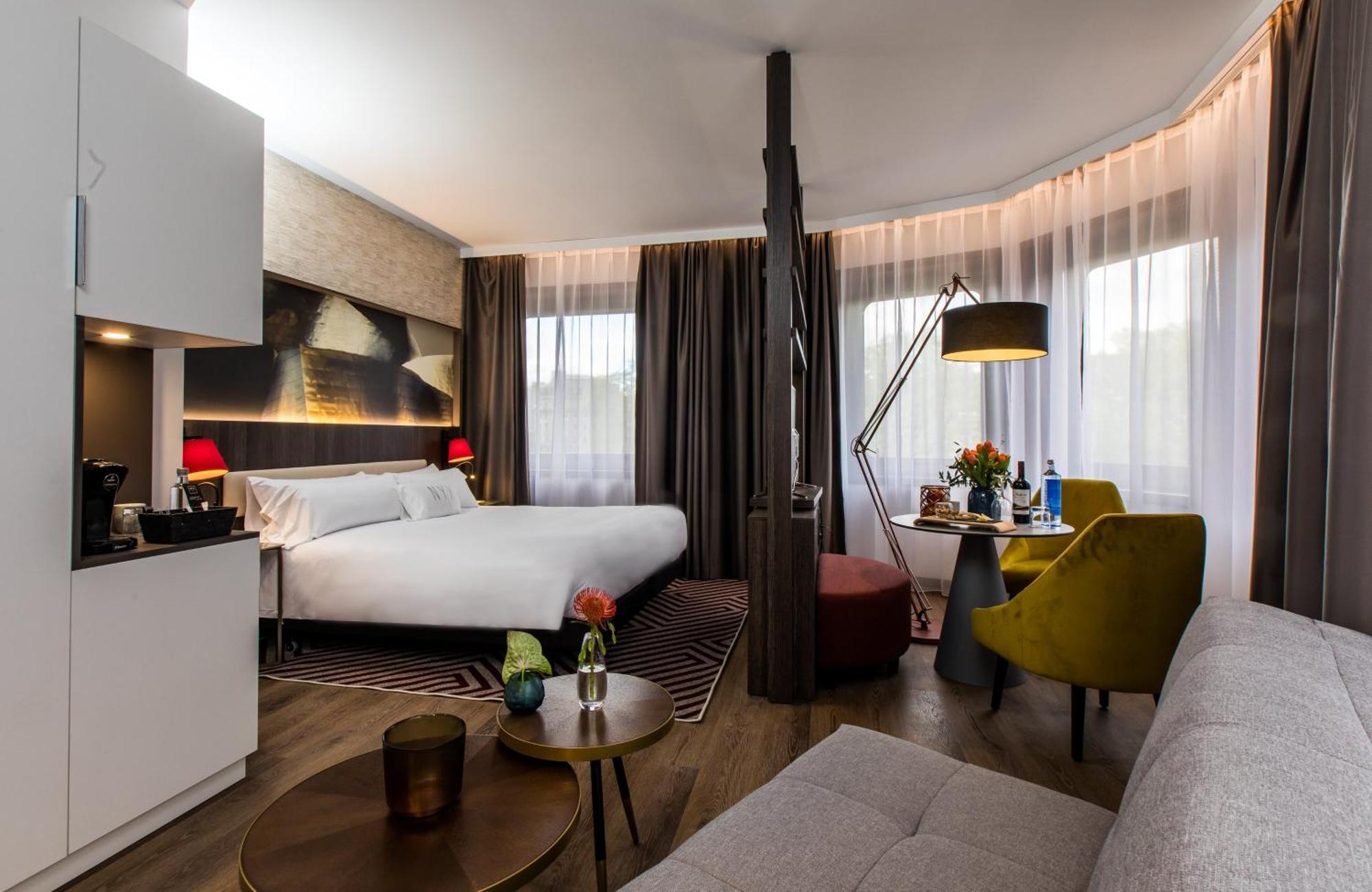 Nyx Hotel Bilbao By Leonardo Hotels Bagian luar foto